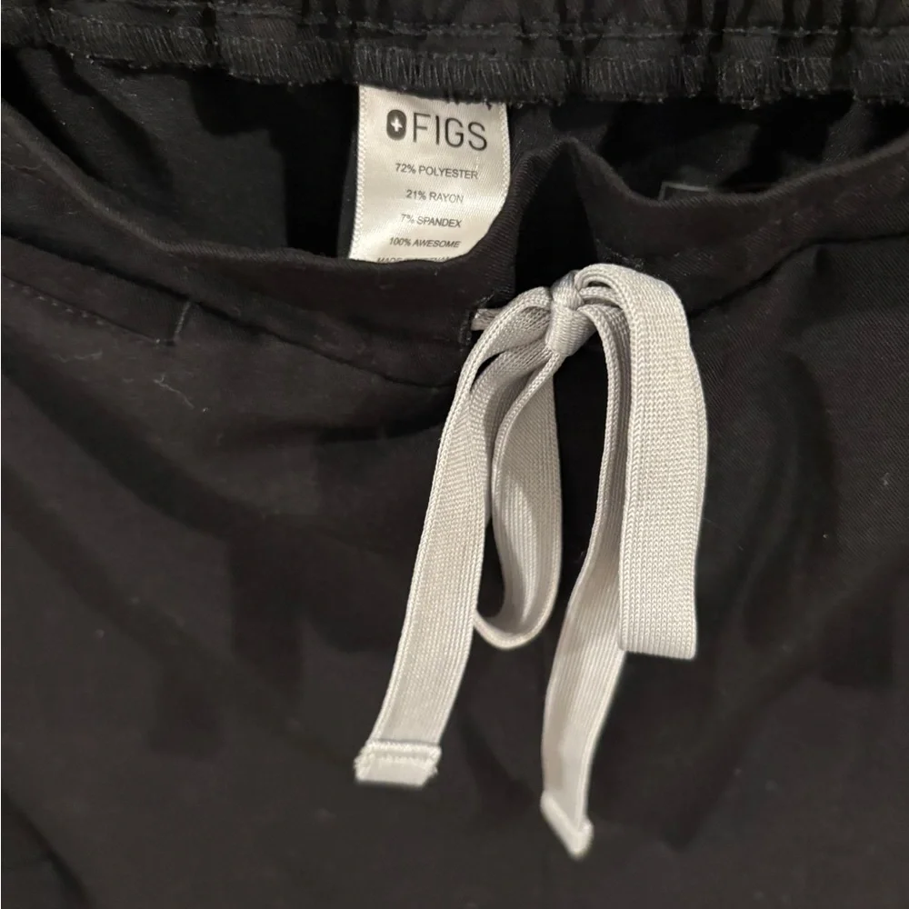Figs sleek black